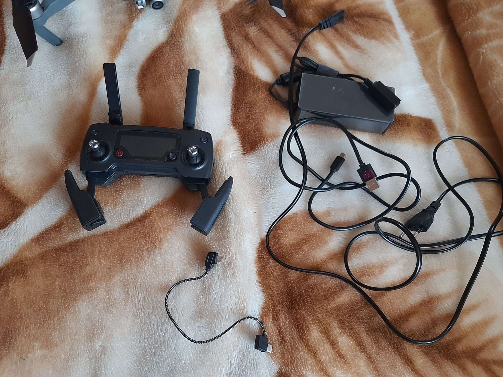 DJI Mavic Pro квадрокоптер