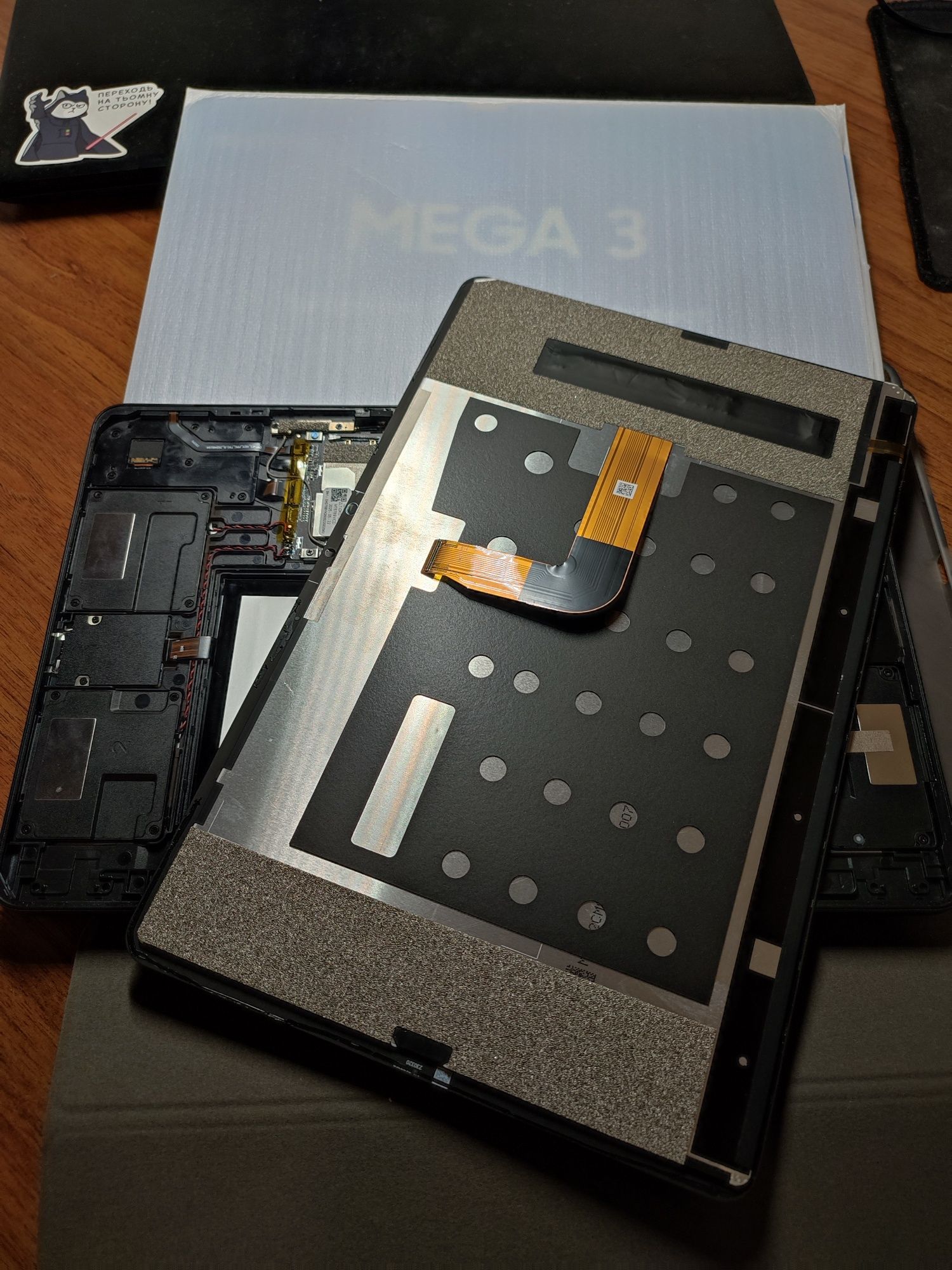 Продаю на запчастини планшет Blackview Mega 3  12/256