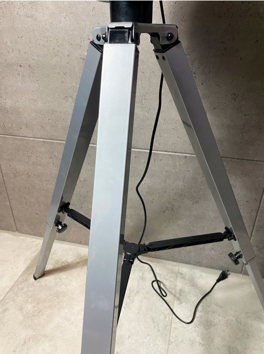 Дизайнерський підлоговий вентилятор NEDIS, срібний