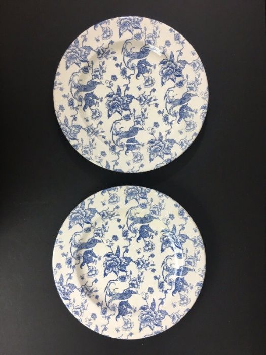 2 Pratos STAFFORDSHIRE, Pássaros do Paraíso, Azul e Branco. Raros