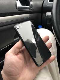 iPhone SE 2020 64GB Black (хорошее состояние)