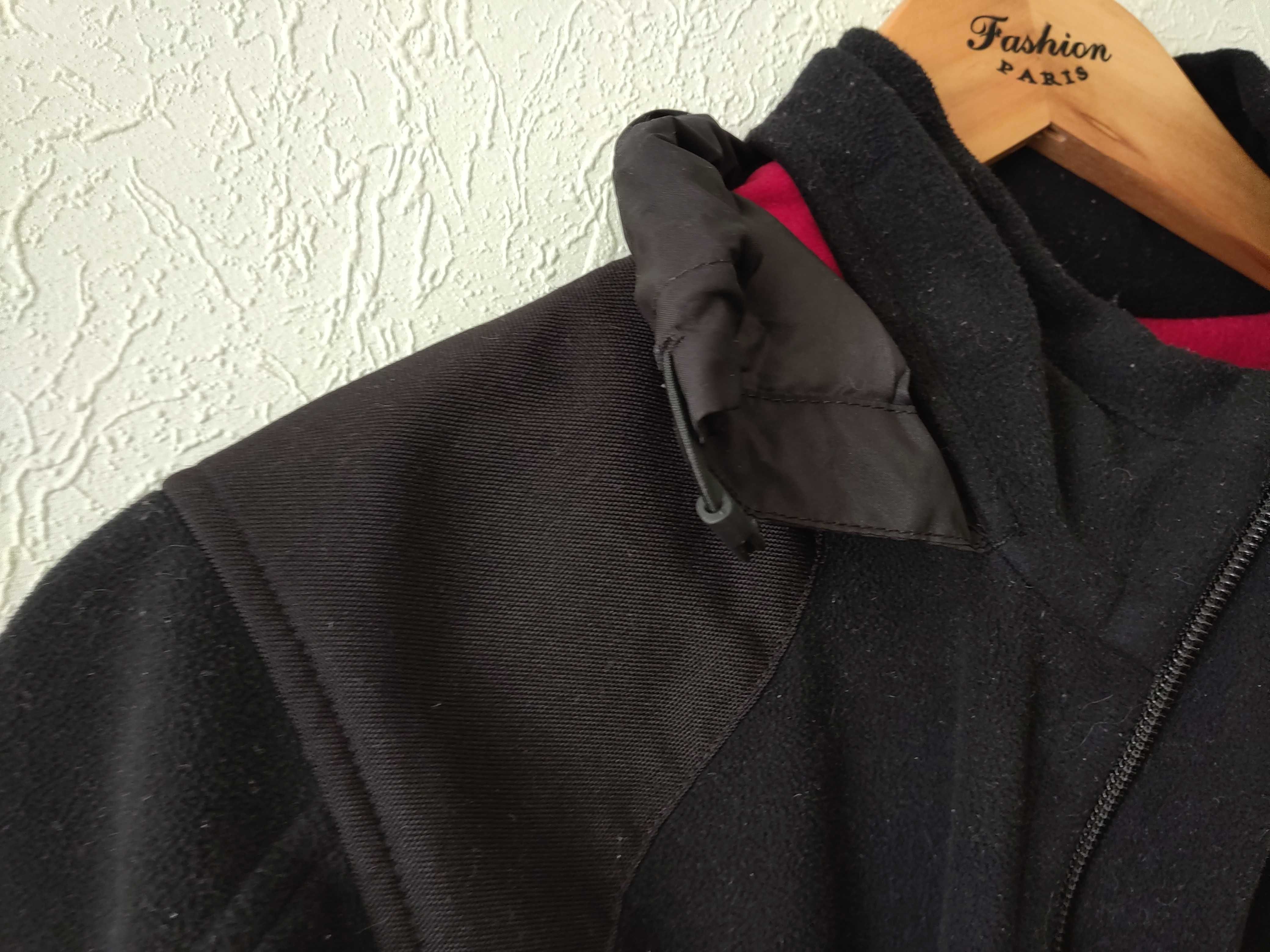 Фирменная подростковая   флисовая куртка Jack Wolfskin 40 размер