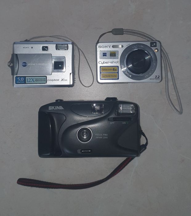 Продам Фотоаппараты и вспышки.