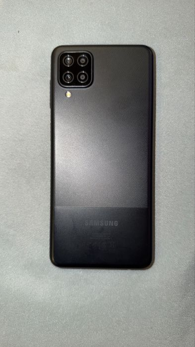 Samsung Galaxy A12 64GB – ótimo estado, desbloqueado