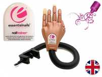 Ręka manicure - nailtrainer-essentialnais .