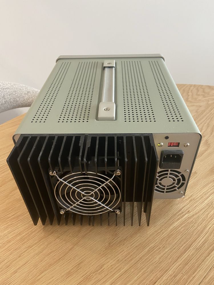 Zasilacz laboratoryjny TP-2305 TWINTEX 0-30V, 0-5A