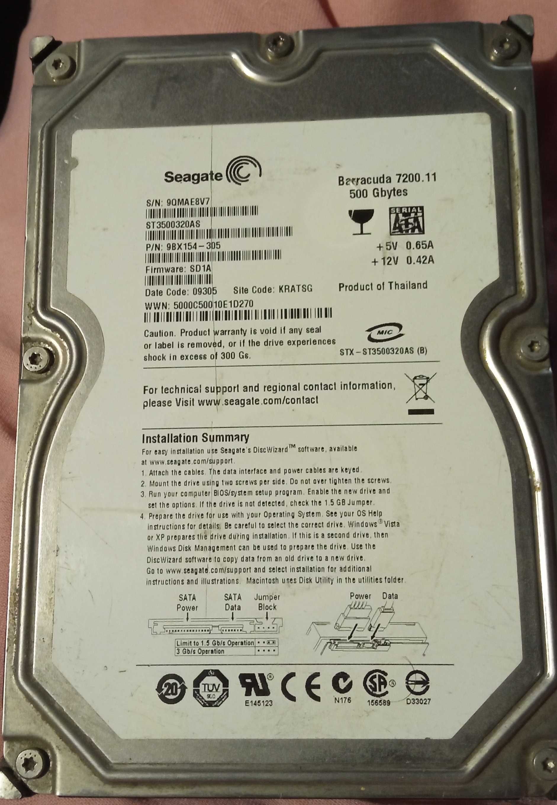 Dysk twardy 500 GB SATA II 3 Gbit/s.