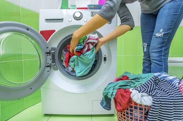 Lavagem e passadoria de roupa em casa.  Retiro e entrego