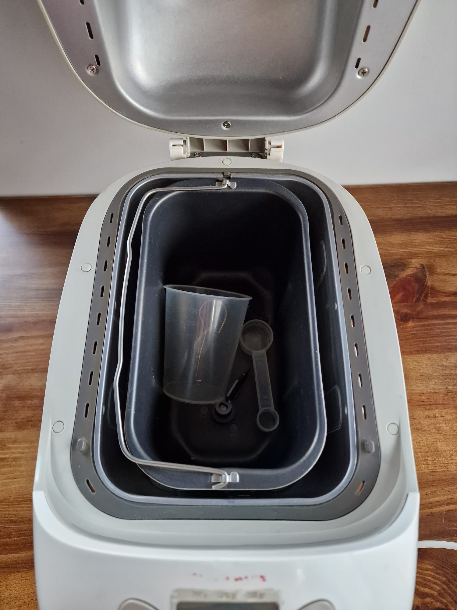 Wypiekacz do chleba Moulinex pojemność 1,5 kg