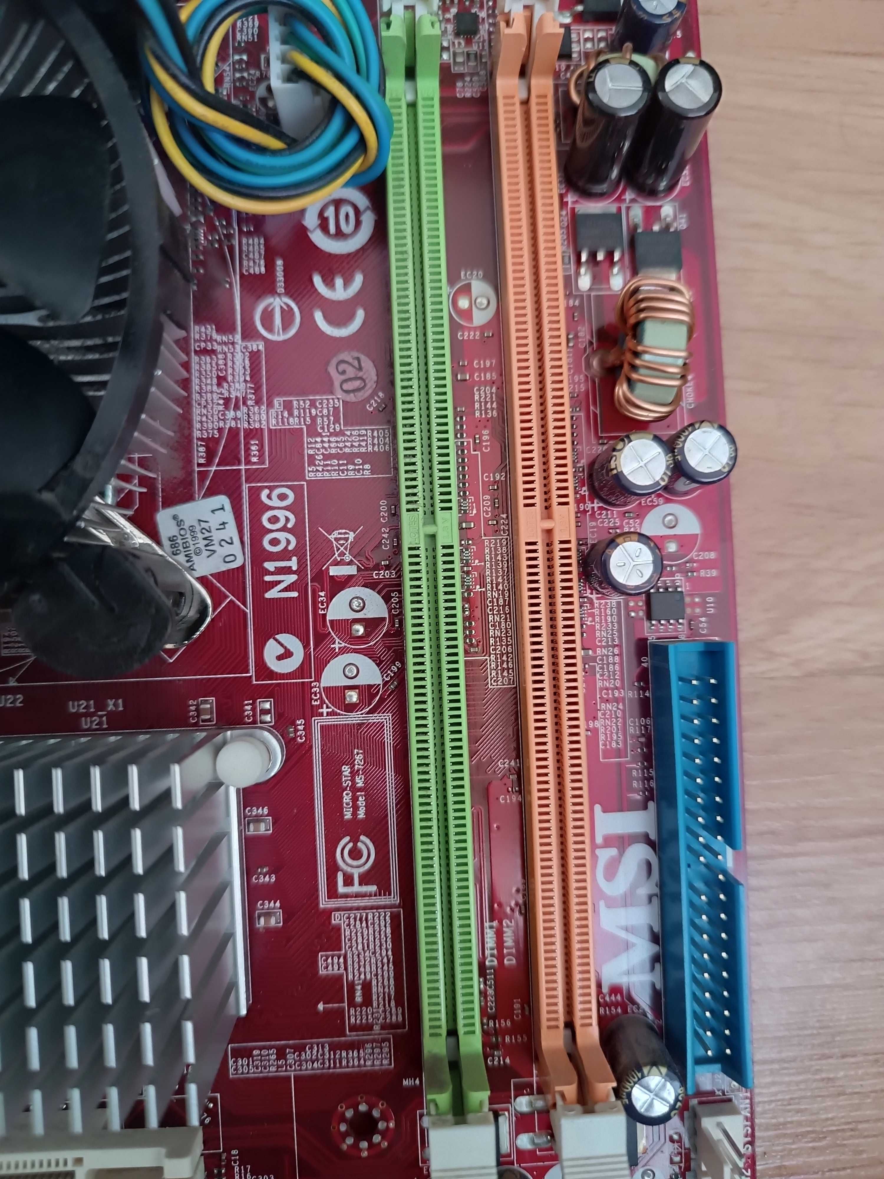 Komputer Płyta główna MSI MS-7267 Procesor Dual-Core E2167 Pamięć 2GB