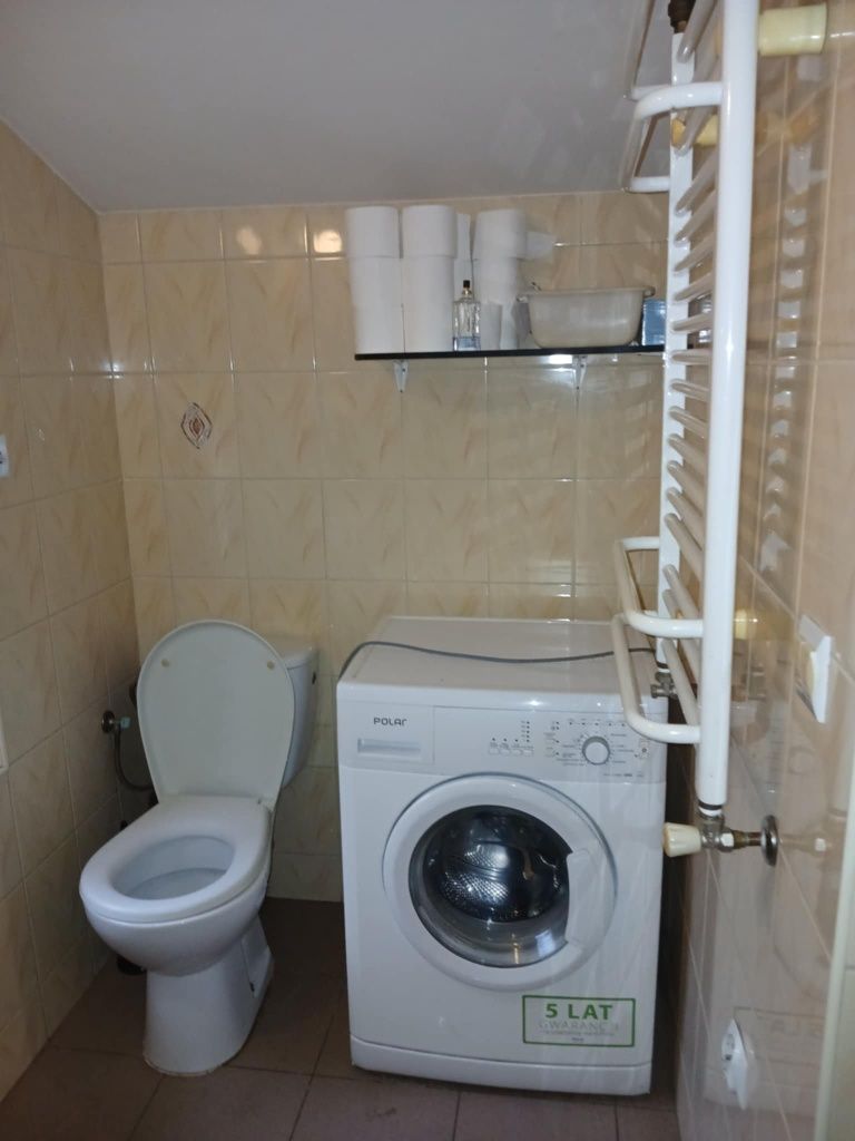 Wynajmę siedlisko z domem i zabudowaniami