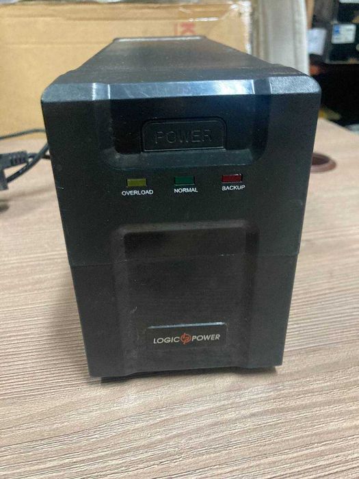 Джерело безперебійного живлення LogicPower lp 650va