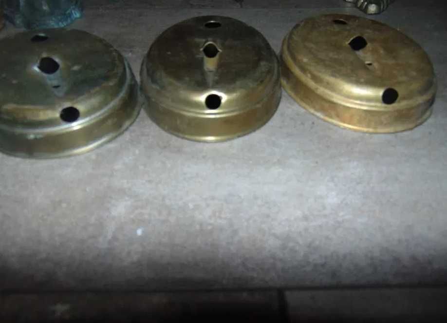 Przedwojenny mosiężny szyld do kinkiet dł.12,4 cm.cena za 1