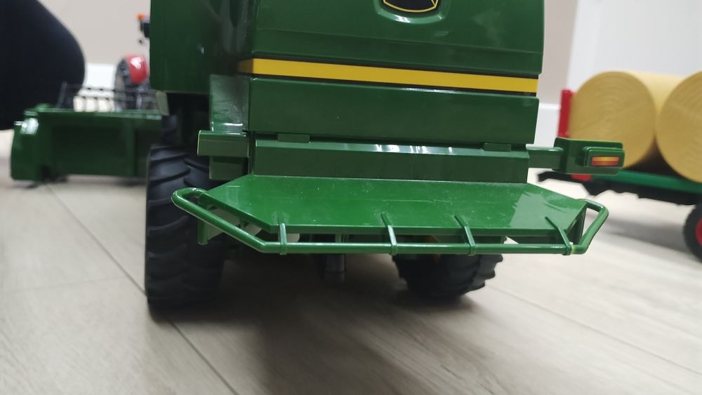 Ciągniki kombajn Bruder