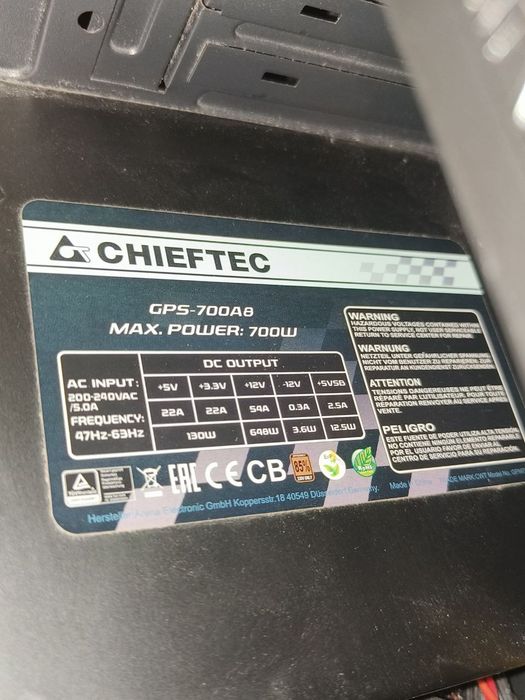 * Процесор: AMD Ryzen 5 2600