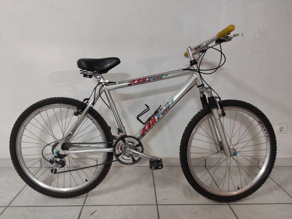 Bicicleta de qualidade com amortecedores pneumáticos