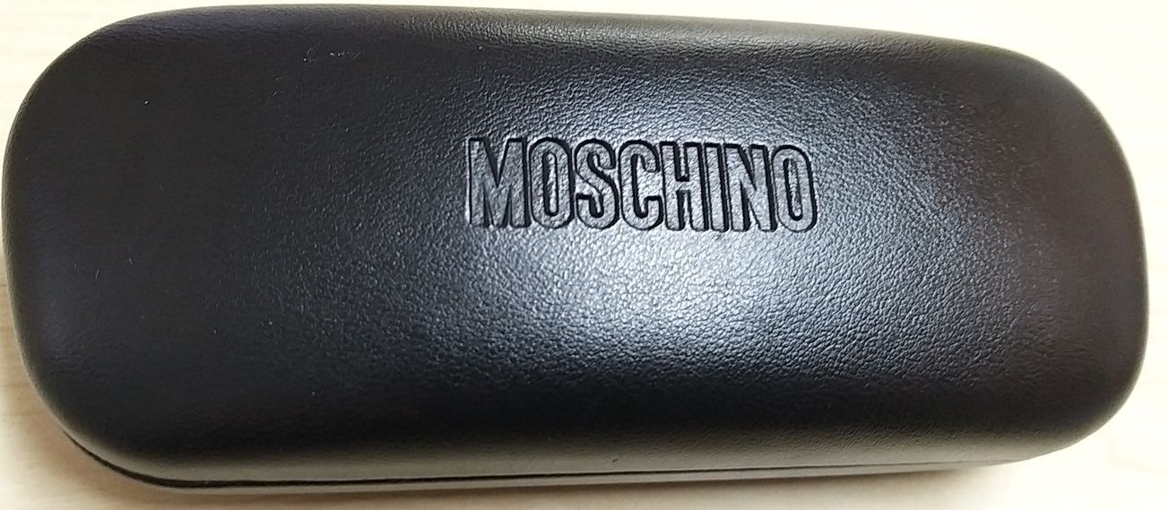 Caixa para Óculos Moschino.