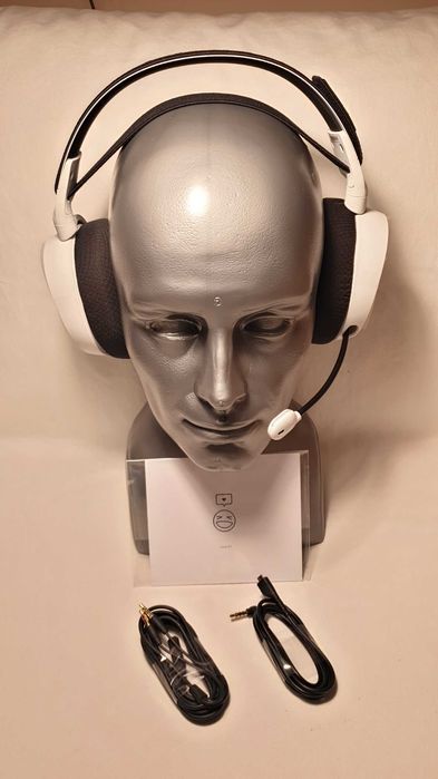Słuchawki bezprzewodowe SteelSeries Arctis 7+WHITE jak NOWE.