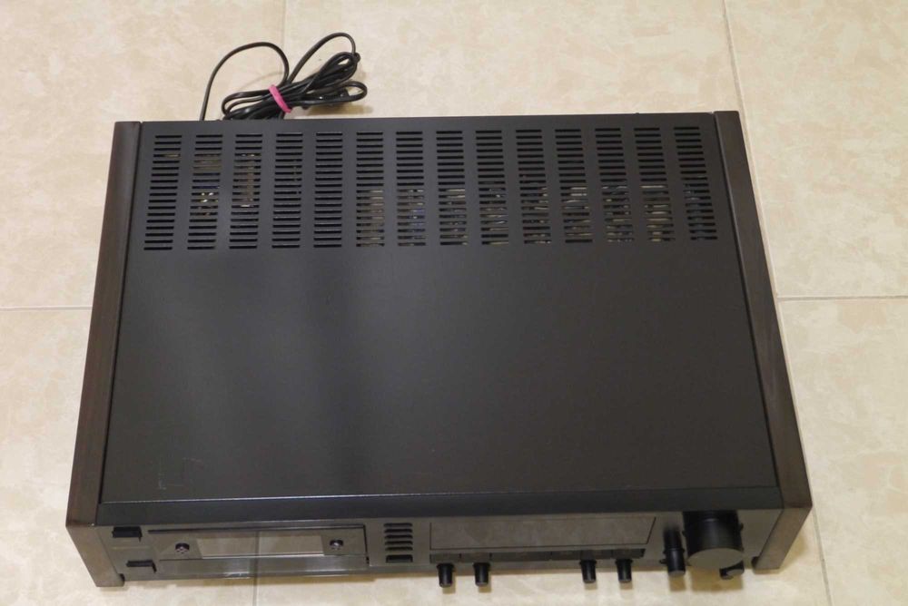 Касетна дека Grundig CT-905 Fine Arts.