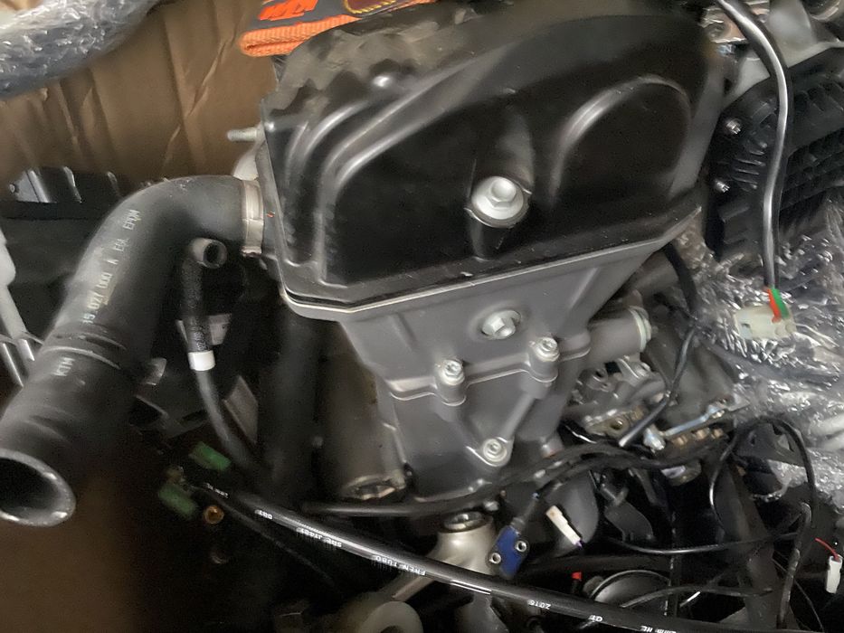 Ktm duke 690 silnik. 6 tys przebieg.