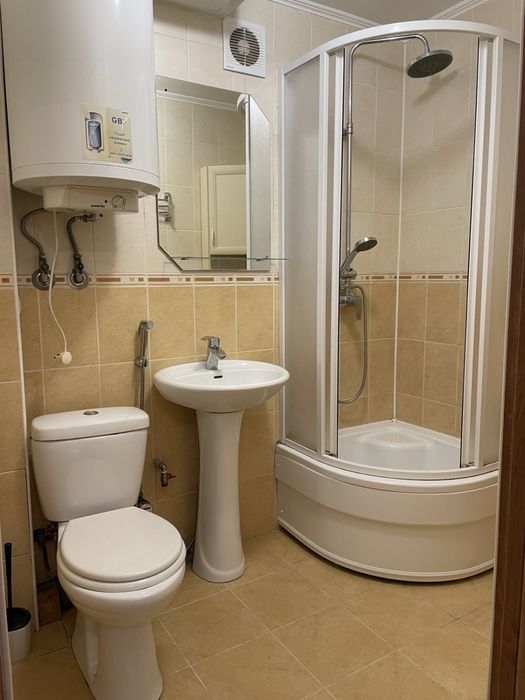 Продаю 2 комн./кв. Центр (ул. Адмиральская)