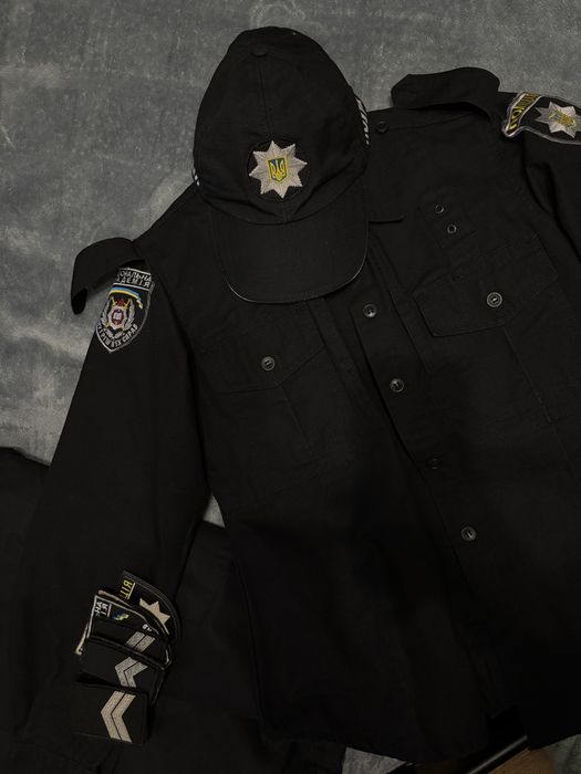 Повний комлект поліцейської форми