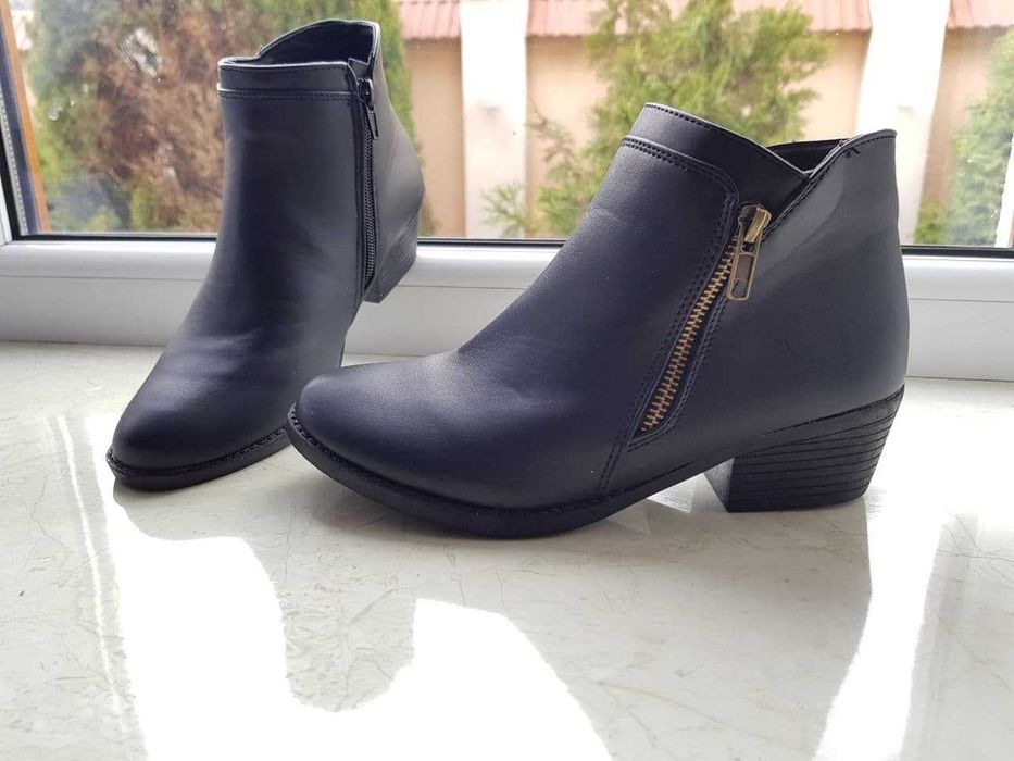 Ботильйони жіночі Сапожки Ботинки Чобітки размер 37