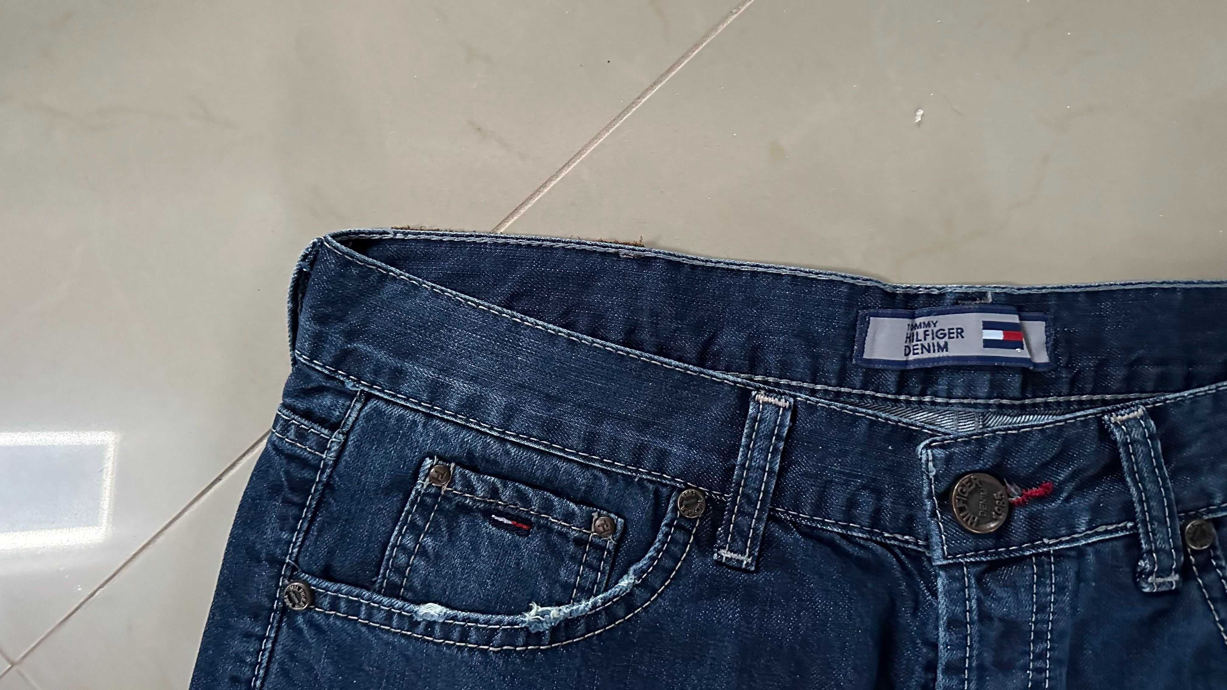 Tommy Hilfiger 34/29 Spodnie Piękne na Niewysokiego