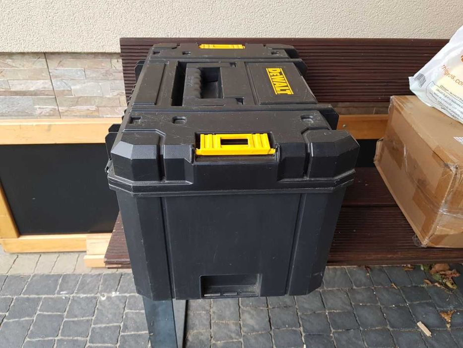 Skrzynka systemowa DEWALT TSTAK VI