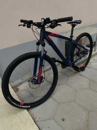 BTWIN st 520 na 27.5 kola Rama M