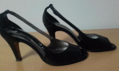 Sapatos Massimo Dutti tamanho 37