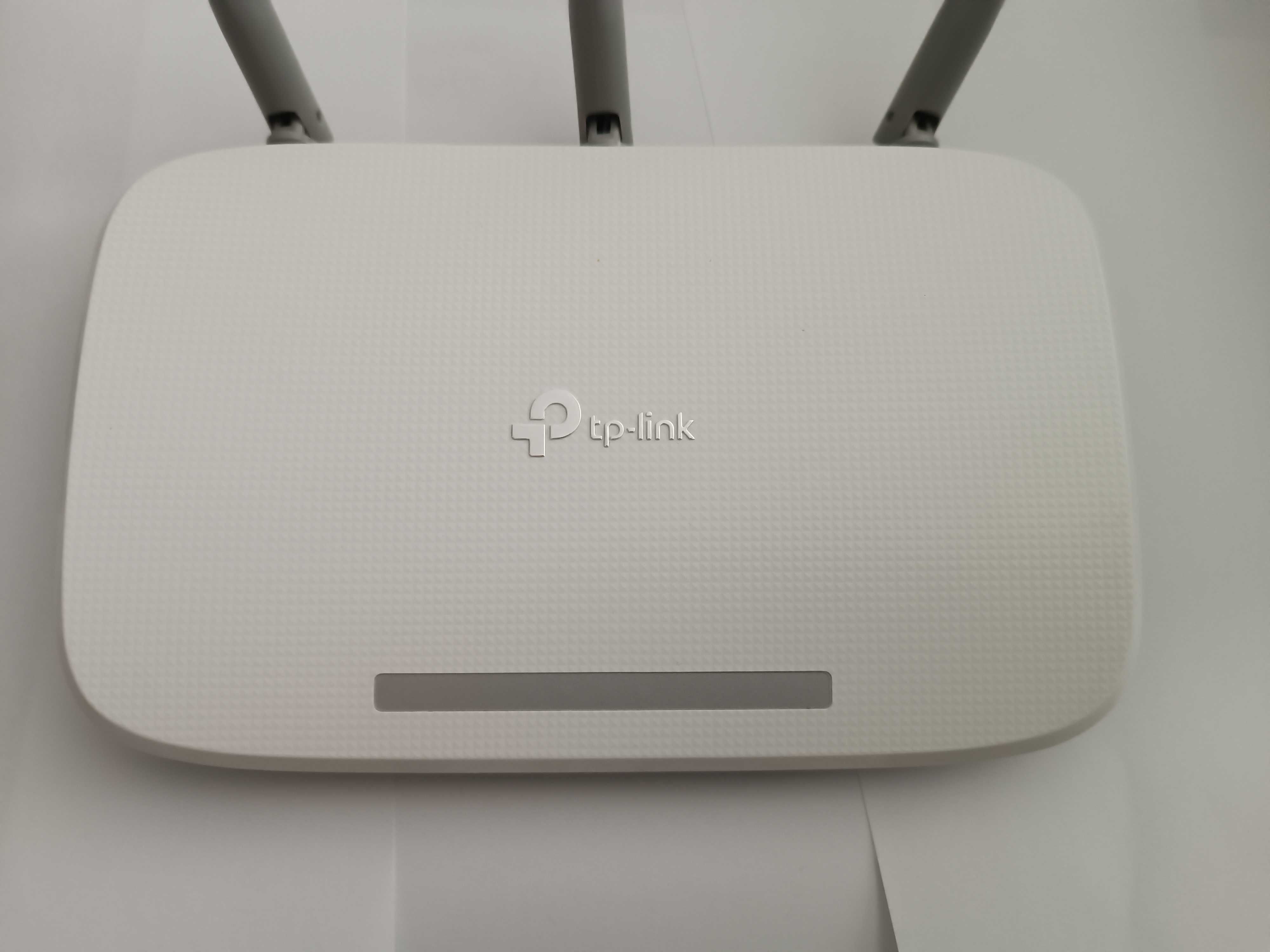 Router TP-LINK WR845N