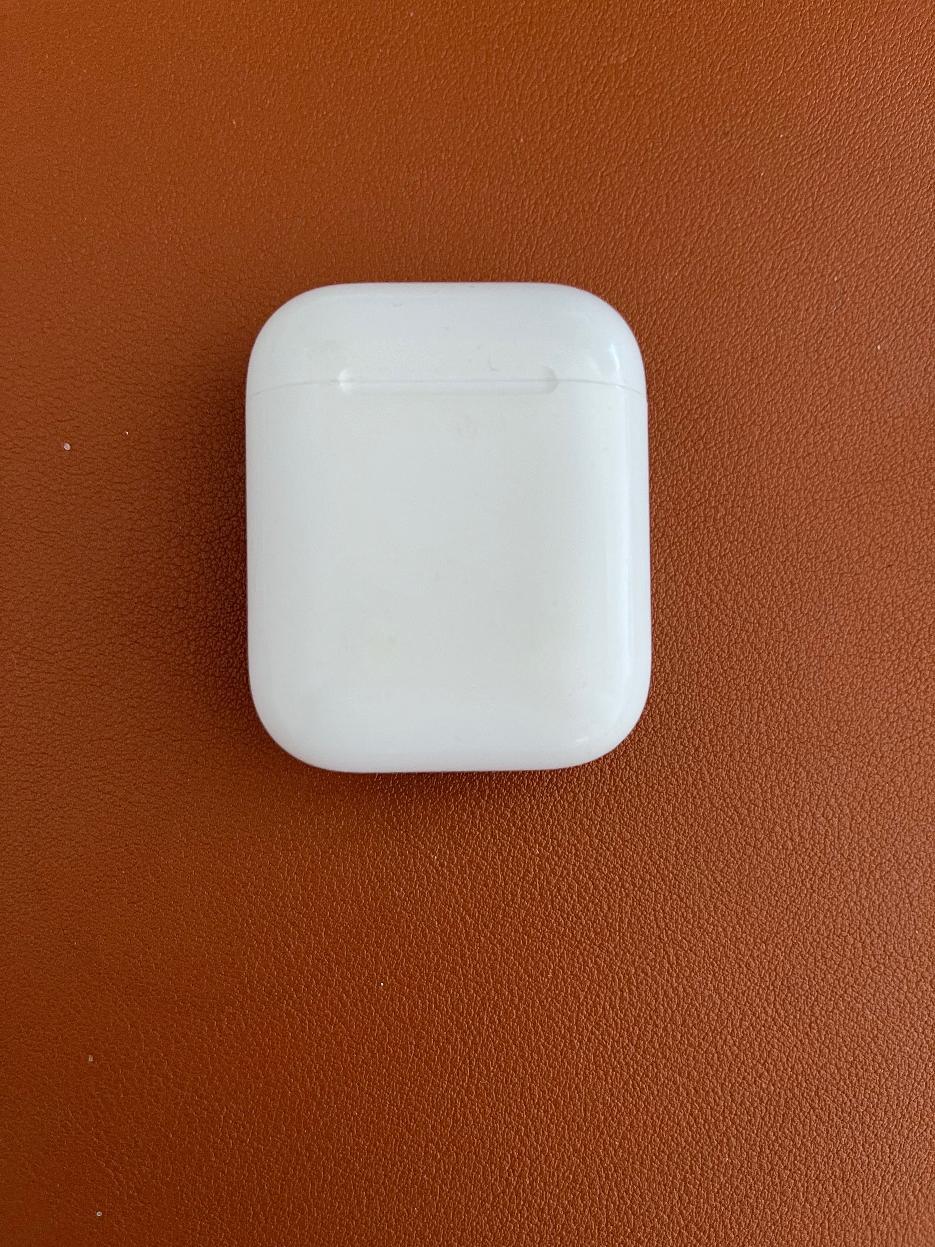 AirPods 2ª Geração (Carregamento Lightning) Originais Apple