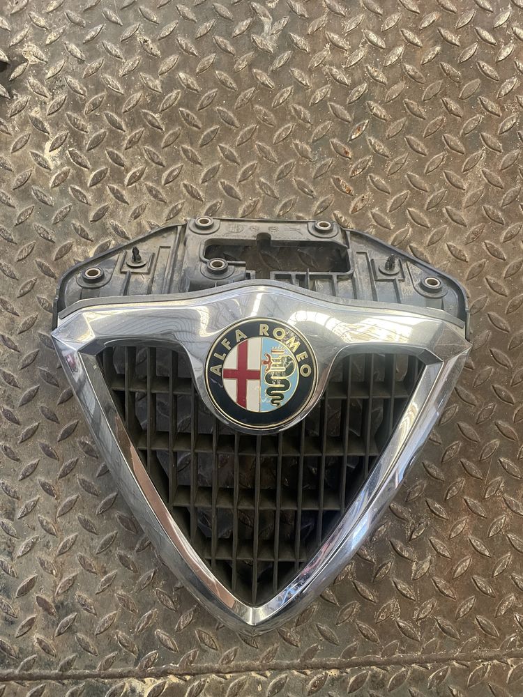 Grelha/Scudeto alfa 156 mk1