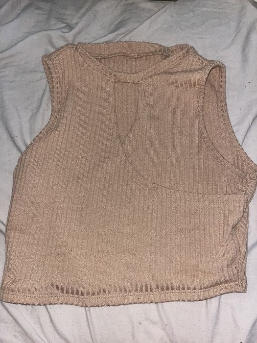 Top bege acastanhado
