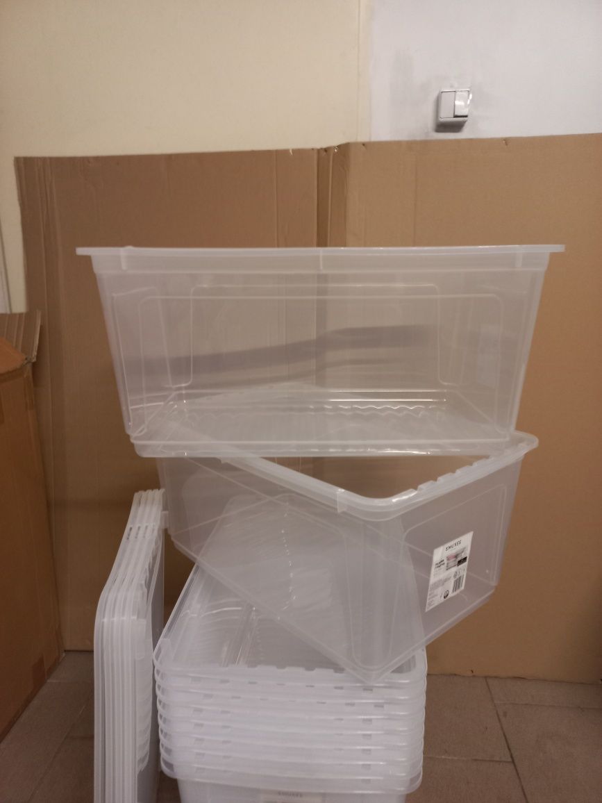 Pojemniki skrzynki z pokrywą 6 szt po 35 zł,  poj43 l. wym.59x39x27 cm
