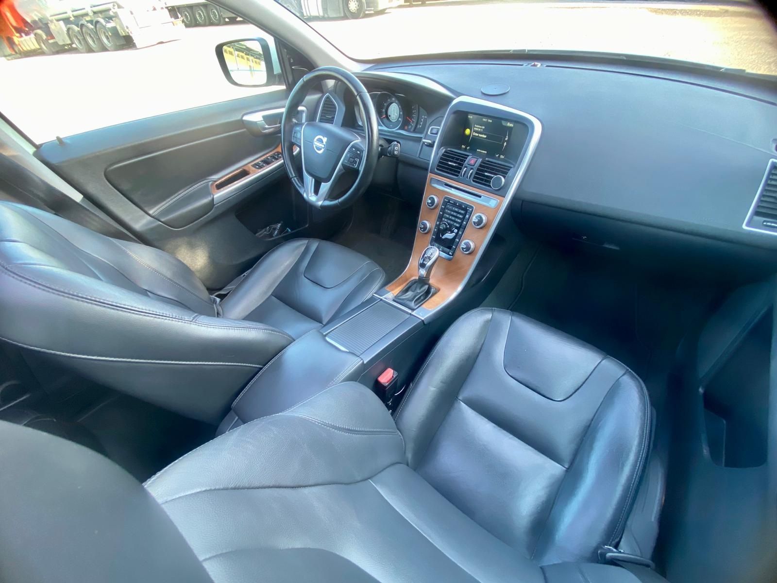 Продам VOLVO XC60  2.0Т  2016р.в.