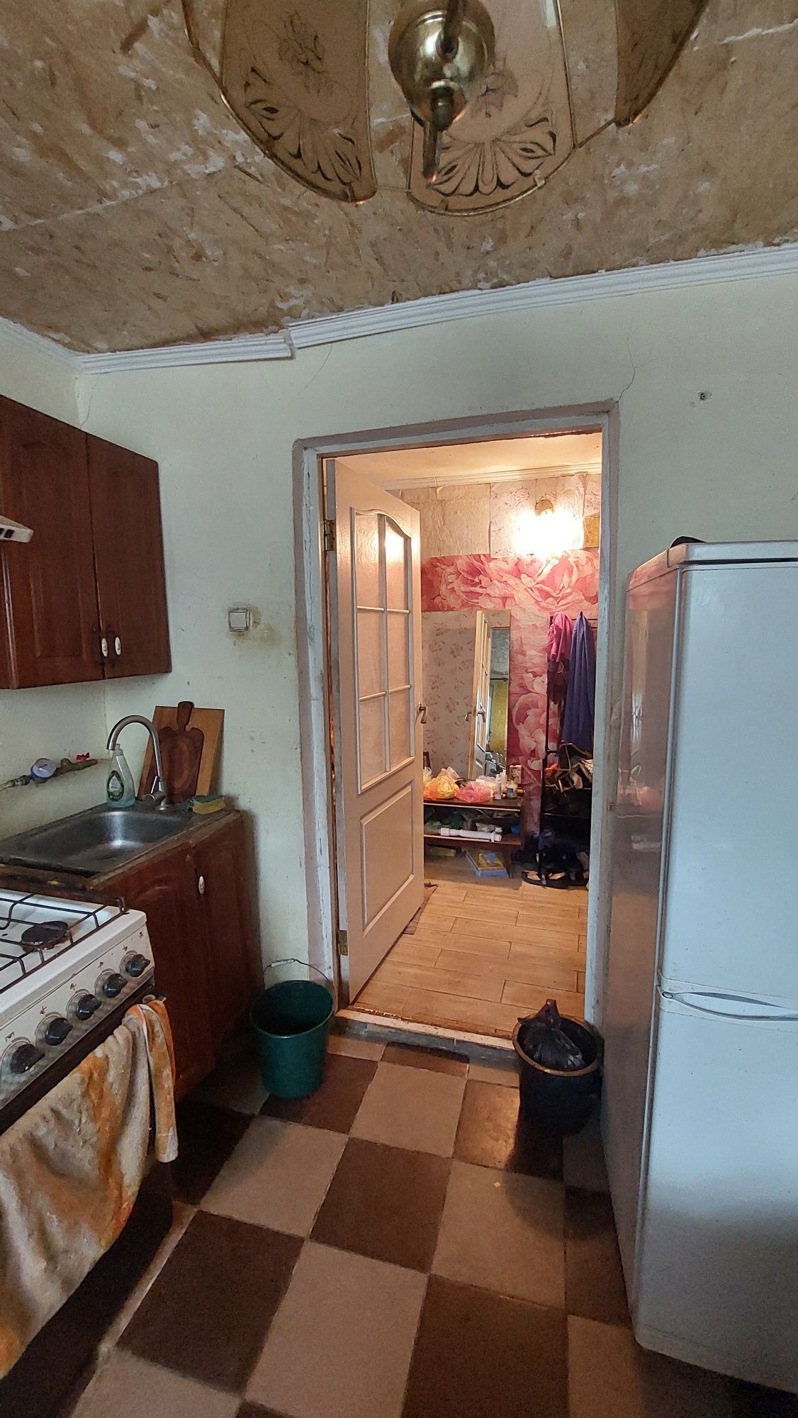Продам 2-кімнатну квартиру. Вул.Вокзальна,40.