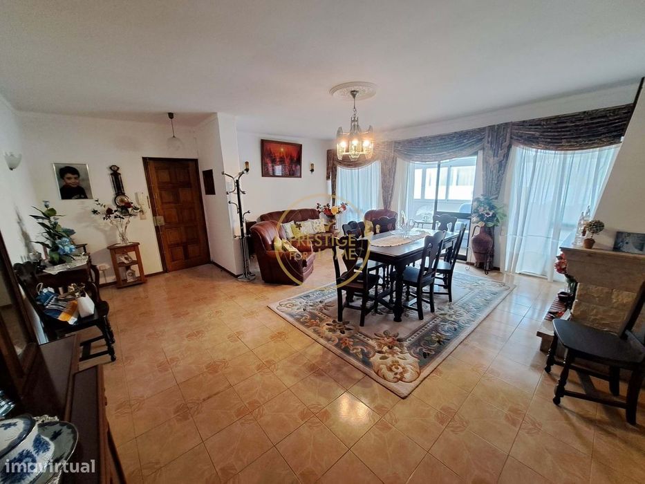 Penthouse T3+1, Garagem E Arrecadação Loulé Centro