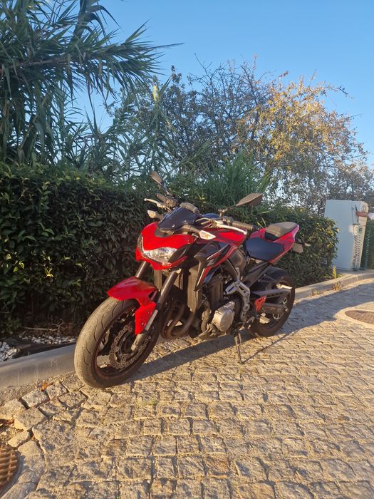 Kawasaki z900 de 2019