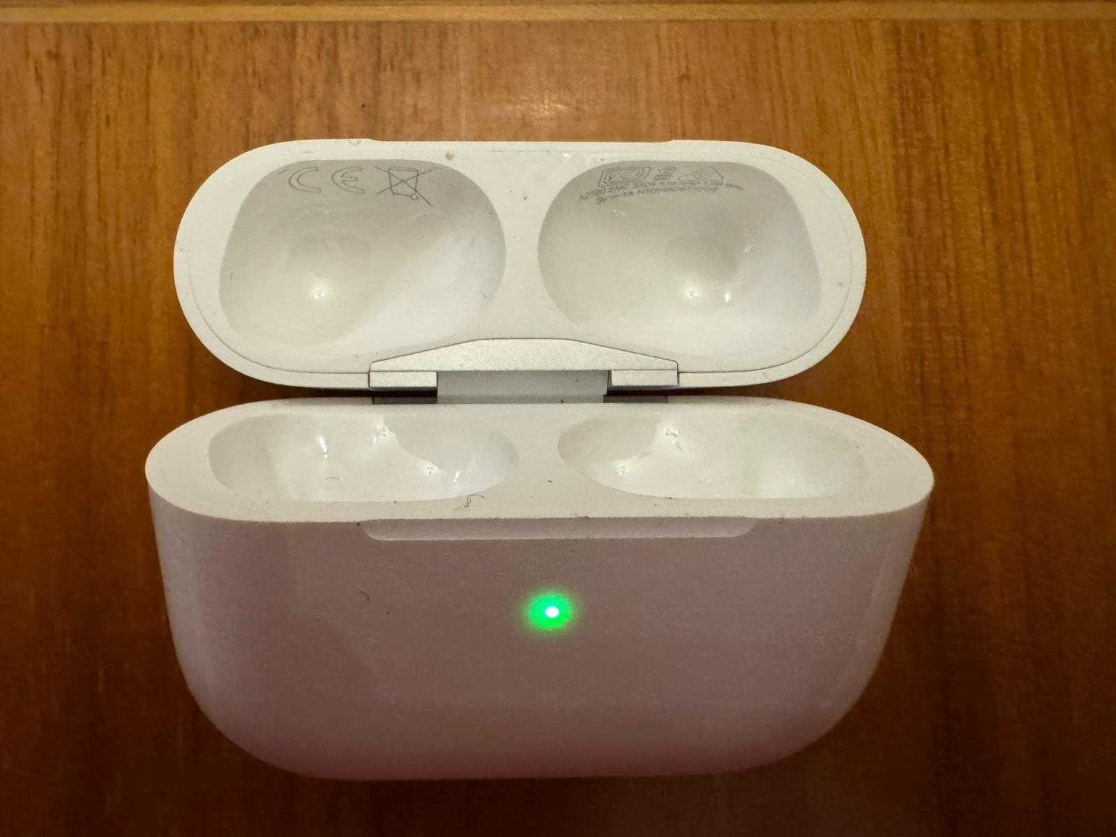 etui do ładowania airpods pro APPLE - NOWE