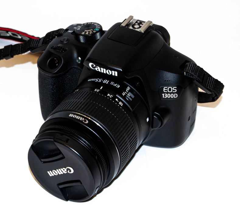 Canon EOS 1300D + 18-55mm IS III 18Mpix ISO12800 8TYŚ