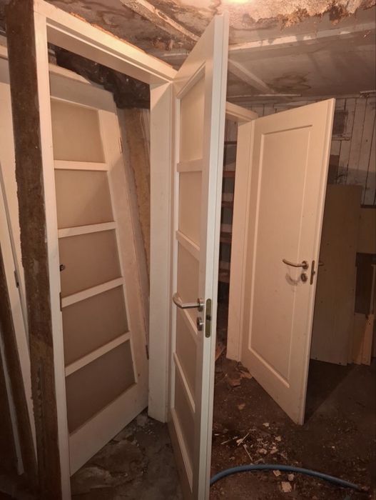 Sprzedam drzwi wewnętrzne wraz z futrynami, lite drewno