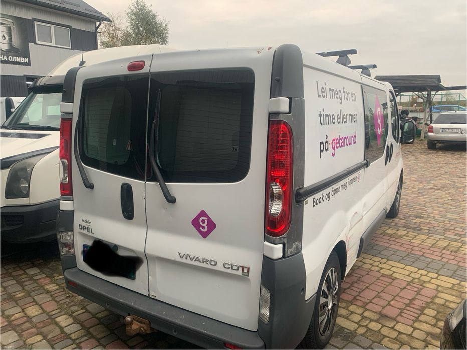 Opel Vivaro 2011 рік