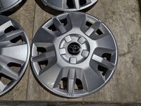 Kołpaki Toyota 15 nowe oryg