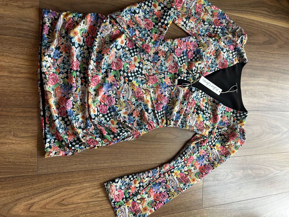 Sukienka For Love & Lemons showroom bufiaste rękawy drapowana