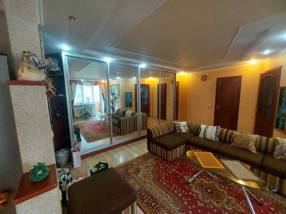 В оренду 2-кімнатна квартира з АГВ, з ремонтом біля ринку «Вишенька».