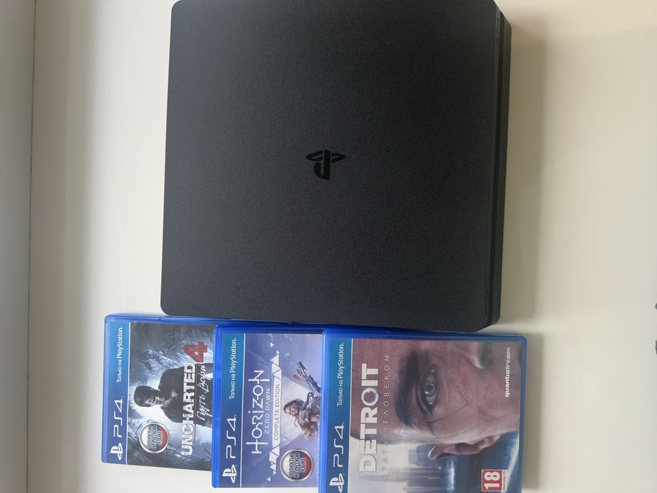 Продам PlayStation 4 Slim 500GB