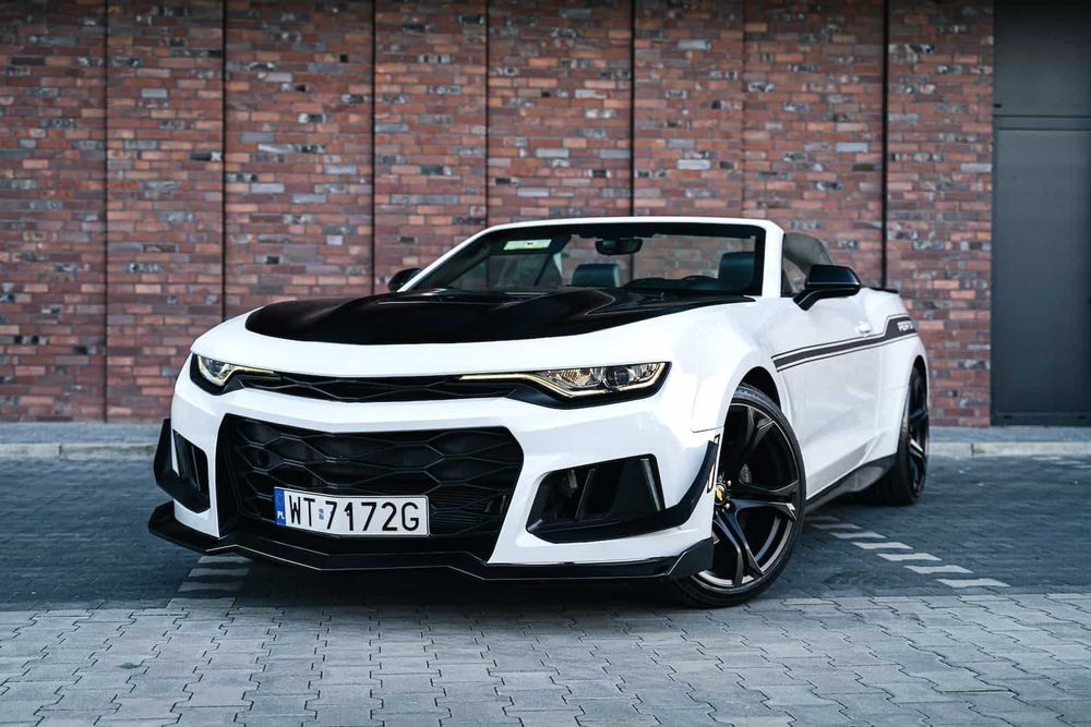Wynajem Chevrolet Camaro 6.2 V8 WYDECH wypożyczalnia samochodów
