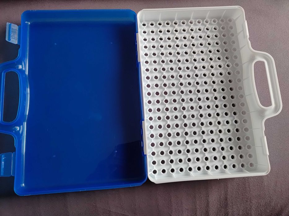 zestaw z wkrętarka, śrubokrętem i kluczem + klocki konstrukcyjne